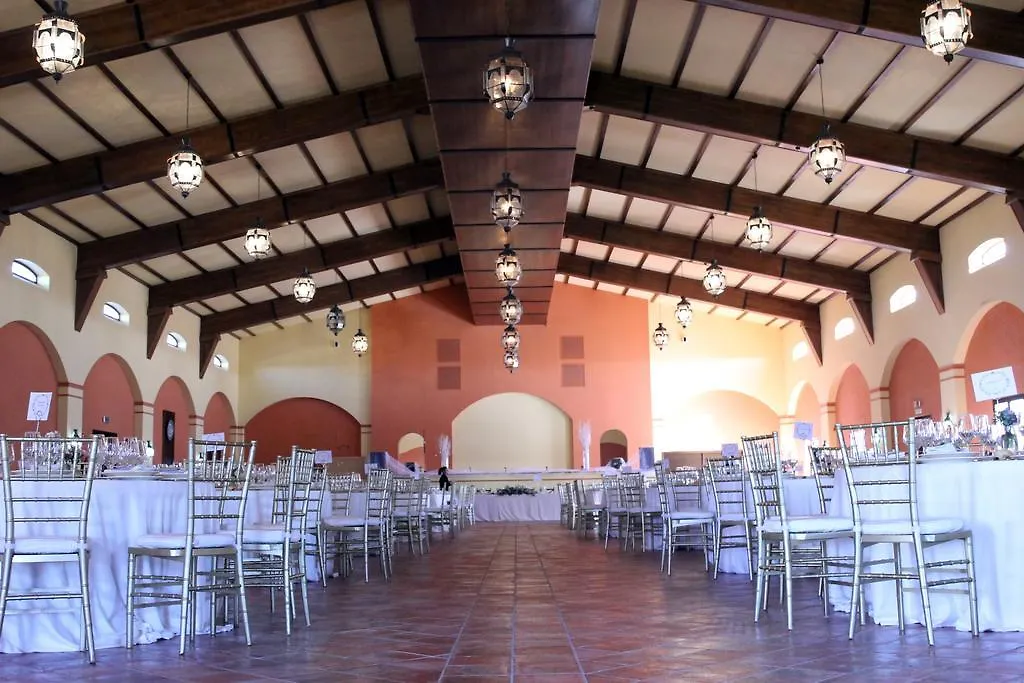 Hotel Cortijo Los Naranjos De San Juan Las Cabezas de San Juan